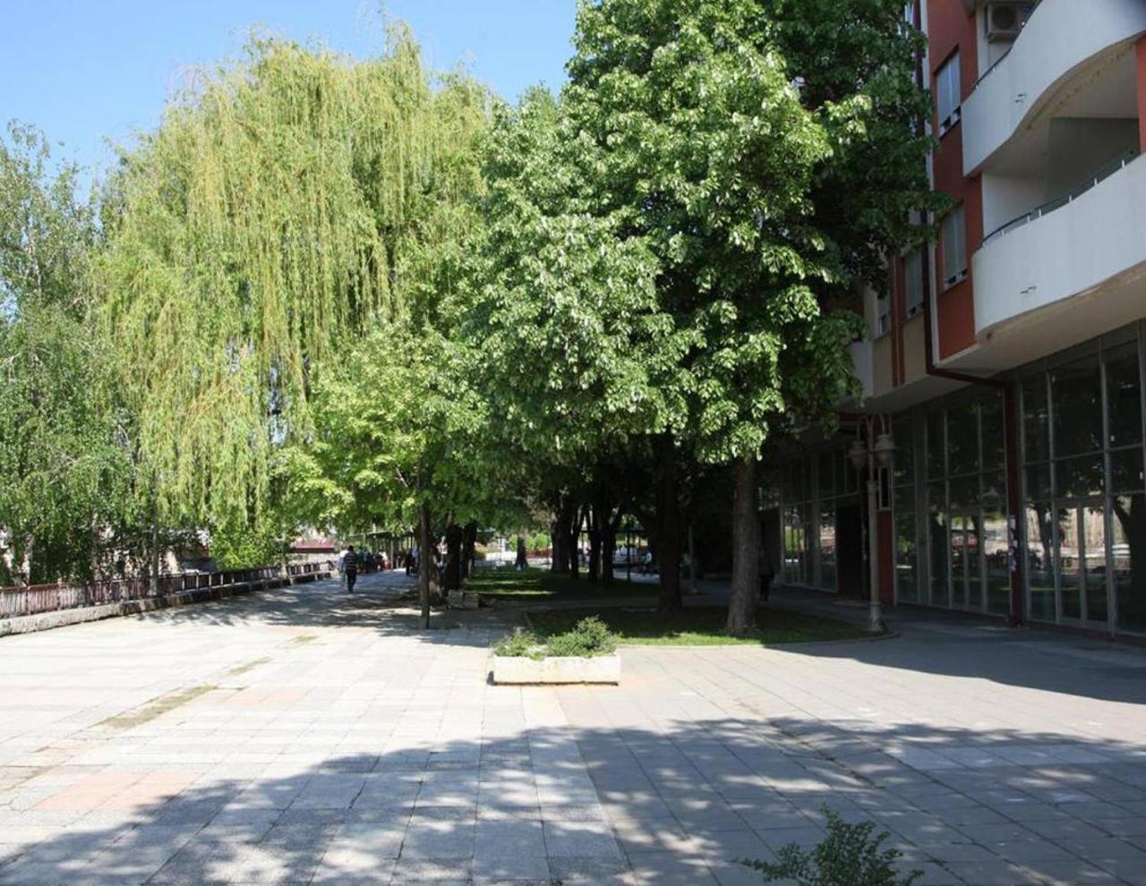65 Square Meters Designer Apartment In Heart Of City - River View ! Park For Free Ni المظهر الخارجي الصورة