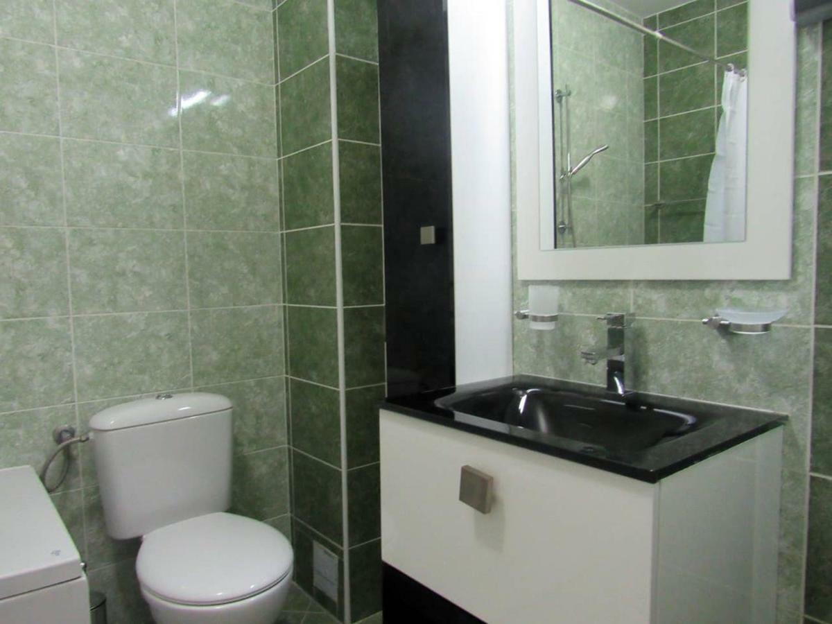 65 Square Meters Designer Apartment In Heart Of City - River View ! Park For Free Ni المظهر الخارجي الصورة
